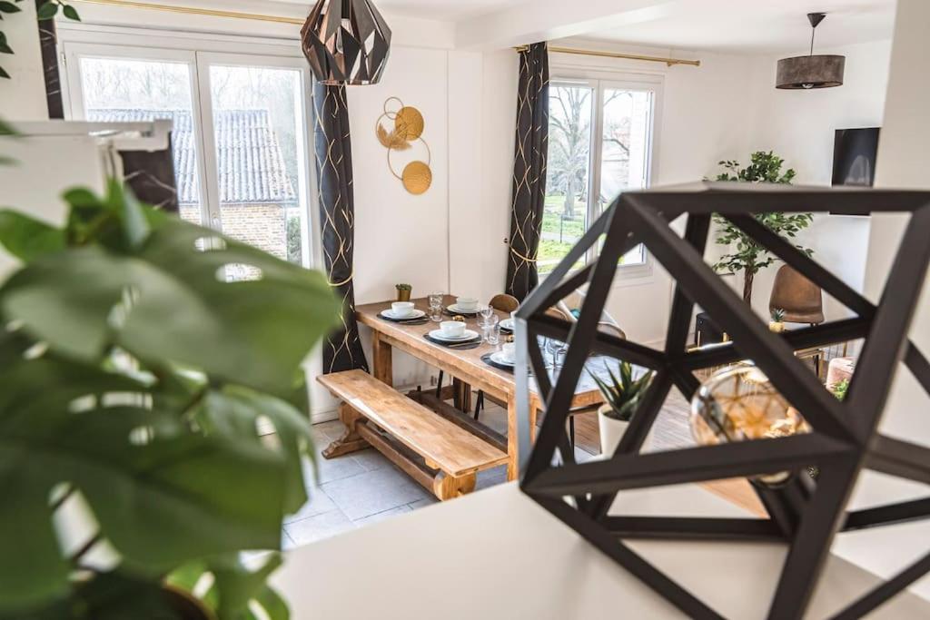 La "Taniere" Pour 6 Personnes Apartment Isles-sur-Suippe ภายนอก รูปภาพ