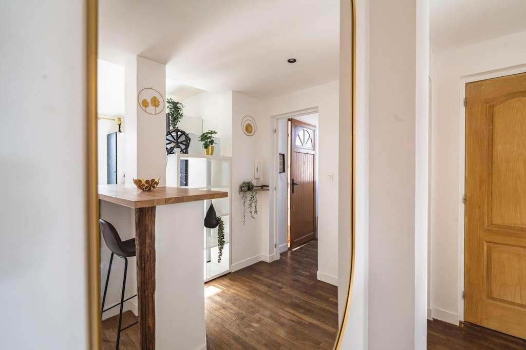 La "Taniere" Pour 6 Personnes Apartment Isles-sur-Suippe ภายนอก รูปภาพ